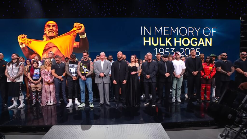 The roster of WWE RAW paying tribute to Hulk Hogan