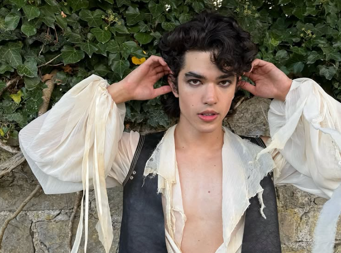 conan gray had one of the worst outfits at MTV VMAs 2025