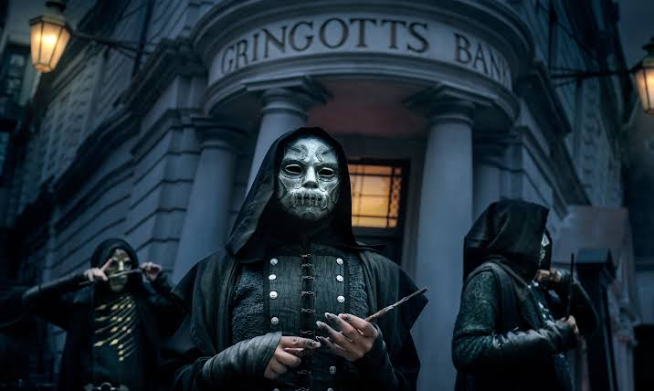 Death Eaters outside of Gringotts