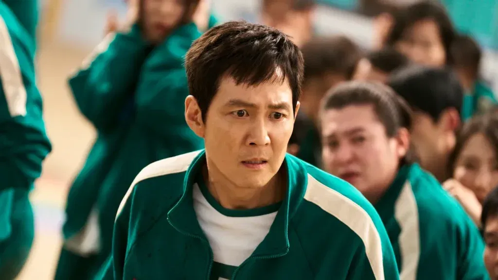 Seong looks horrified in Squid Game
