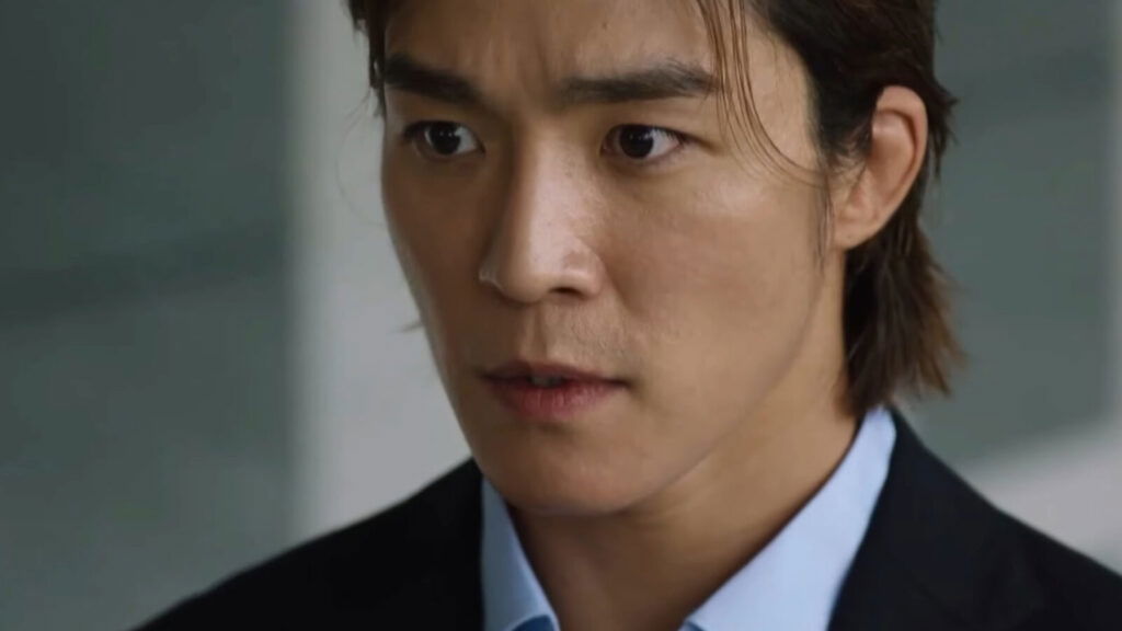 Seo Ha-joon looking shocked.
