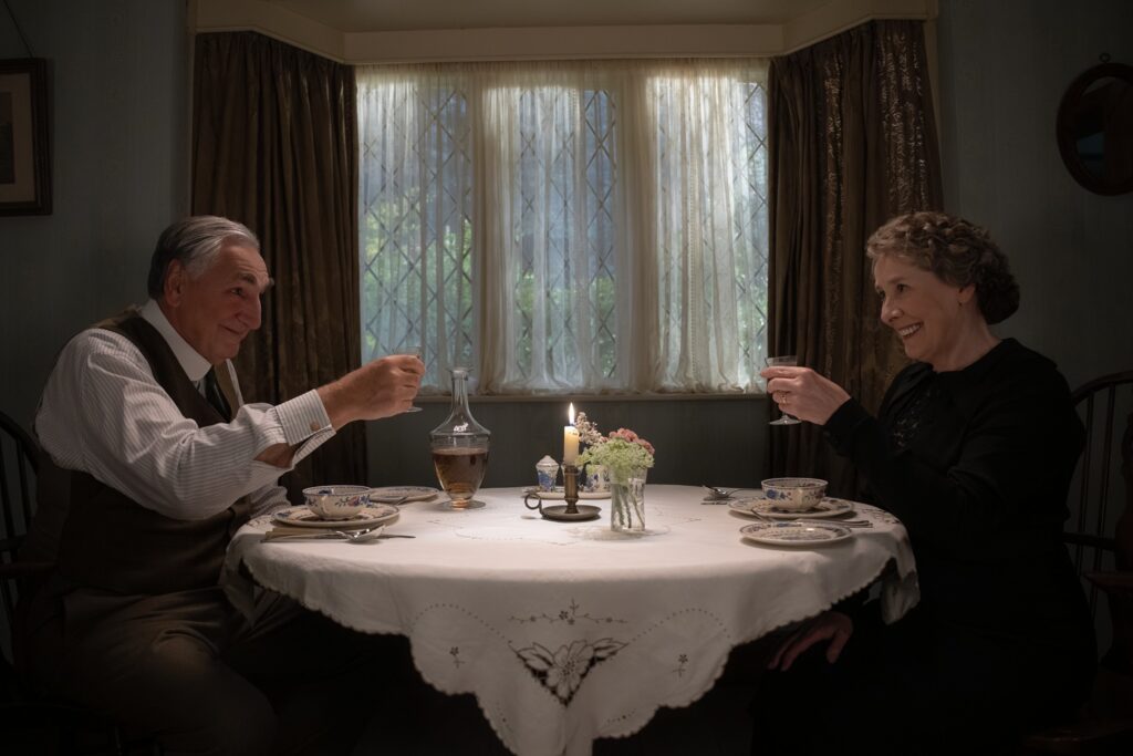 Jim Carter stars as Mr. Carson and Phyllis Logan as Mrs. Hughes in DOWNTON ABBEY: The Grand Finale, a Focus Features release.Credit: Rory Mulvey / © 2025 FOCUS FEATURES LLC