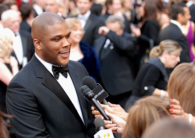Tyler Perry mixes it up with the media on the red carpet at the 82nd Academy Awards.