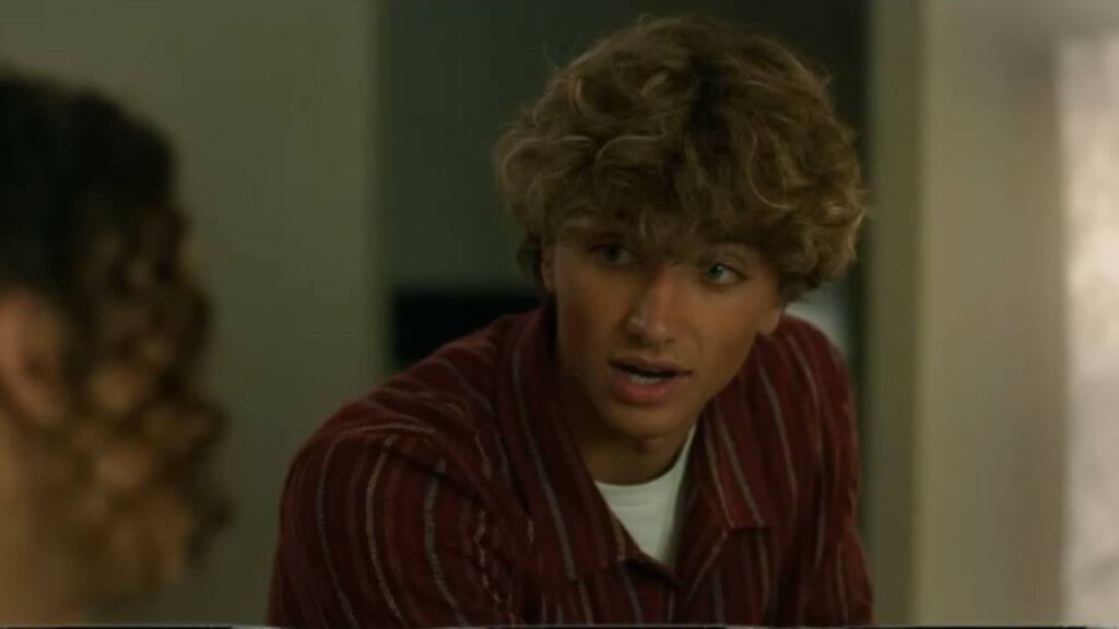 Jeremiah talking to Denise asking her to stay at her place