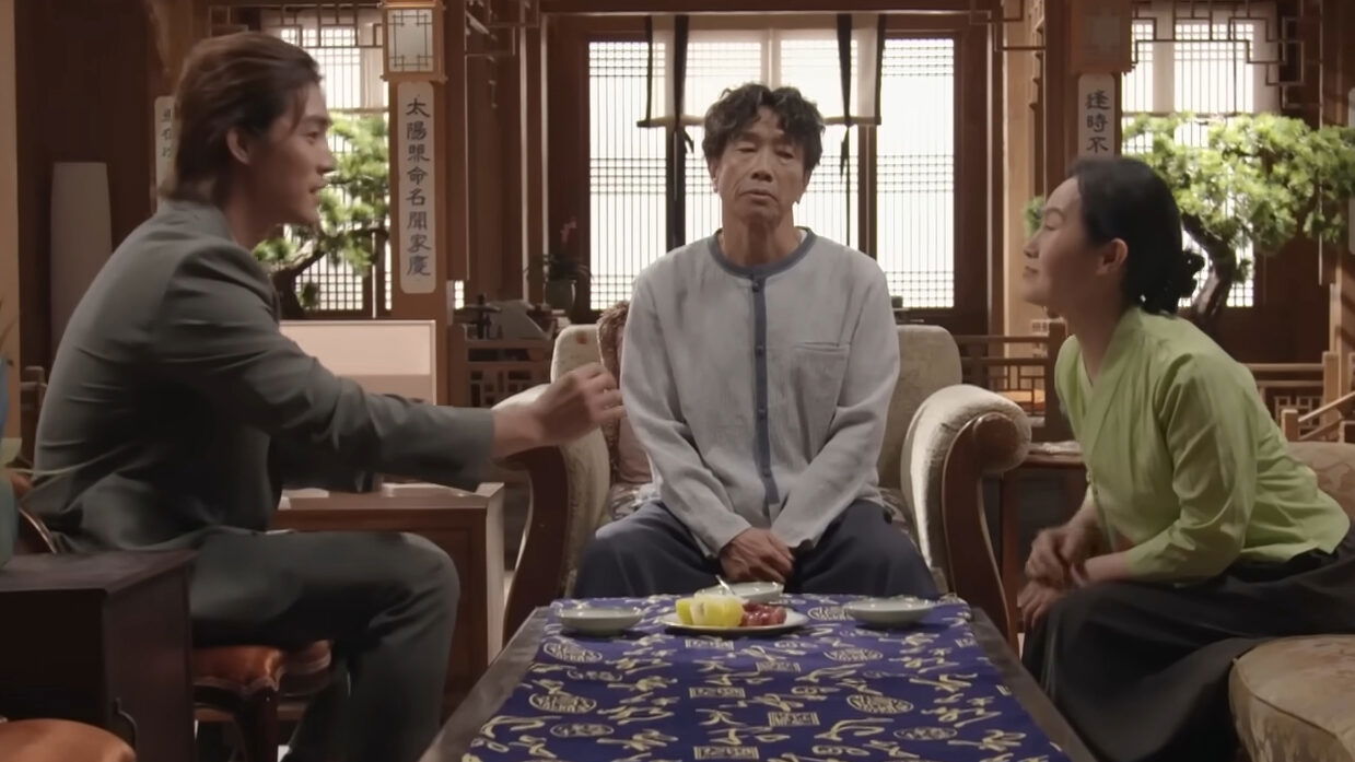 MBC drama, The Woman Who Swallowed the Sun - Kim Sun-jae talking to others.