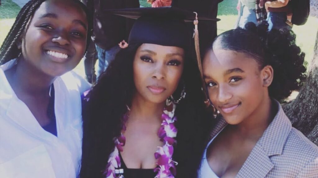 Tomeka Thiam with her family