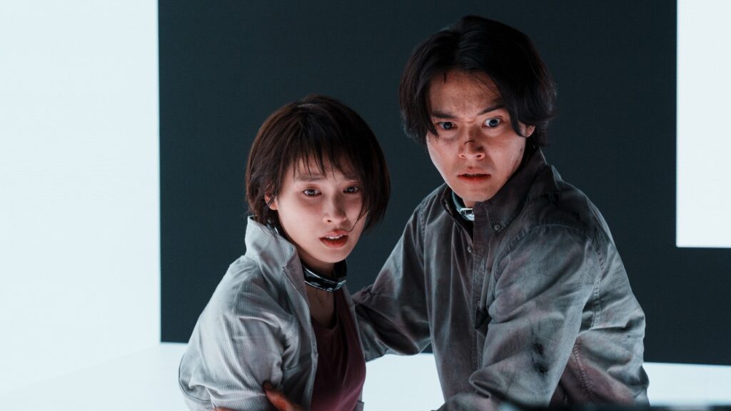 One Alice In Borderland Character Is Season 3’s Biggest Wasted Opportunity 1 usagi and arisu during the possible futures in alice in borderland season 3