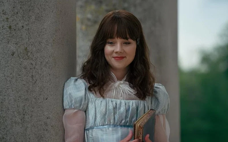 Why Eloise Becomes Bridgerton Season 4’s Key Character 3 claudie jessie as eloise bridgerton in bridgerton