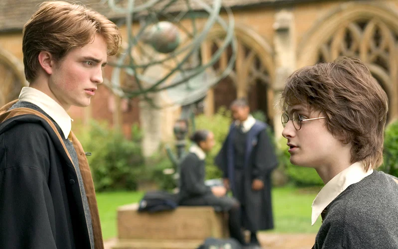 Every Major Magical Potion in Harry Potter, Explained and Ranked 27 Robert Pattinson and Daniel Radcliffe in a still from Harry Potter and the goblet of Fire