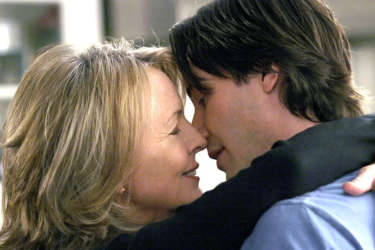 Keanu Reeves Reacts to Diane Keaton's Death After 72% Rated Love Triangle Movie
