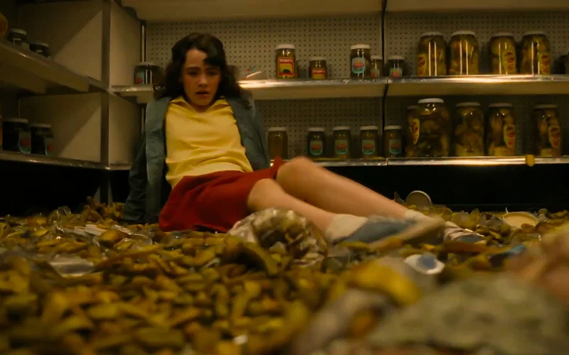 a still from it: welcome to derry featuring a girl looking scared