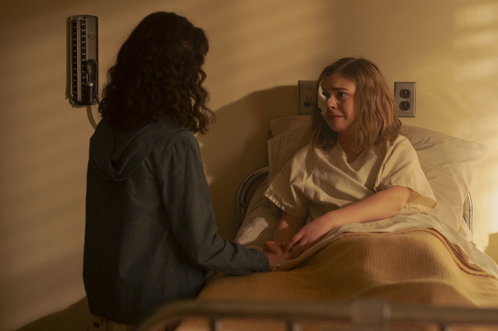 Clara Stack and Matilda Lawler in IT: Welcome to Derry