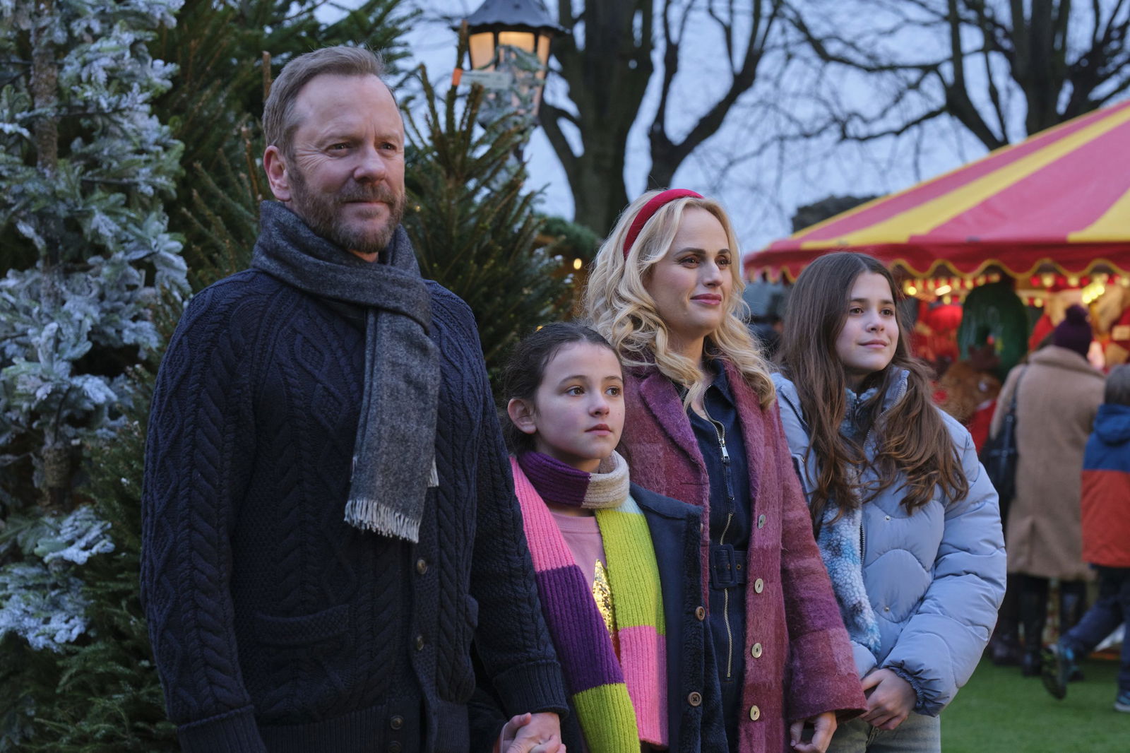 Tinsel Town Review — A Surprisingly Joyful Holiday Romp