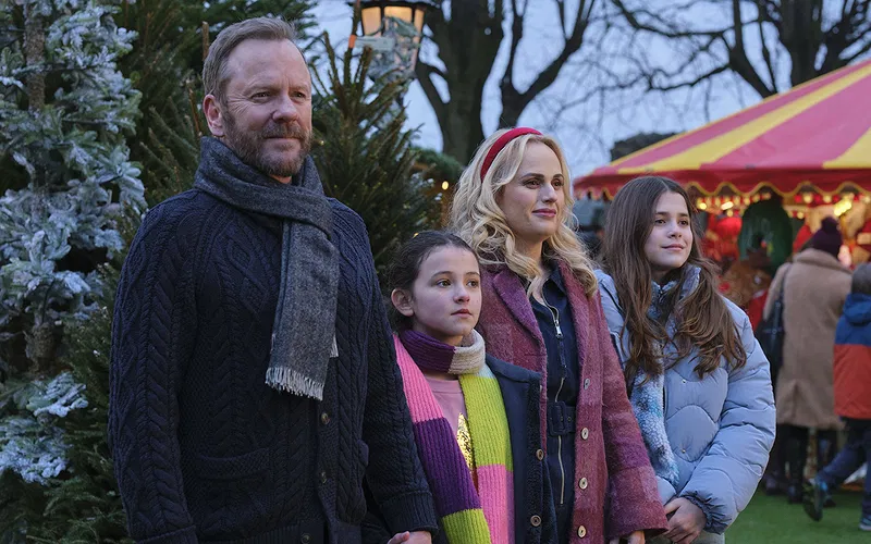 Tinsel Town Review — A Surprisingly Joyful Holiday Romp