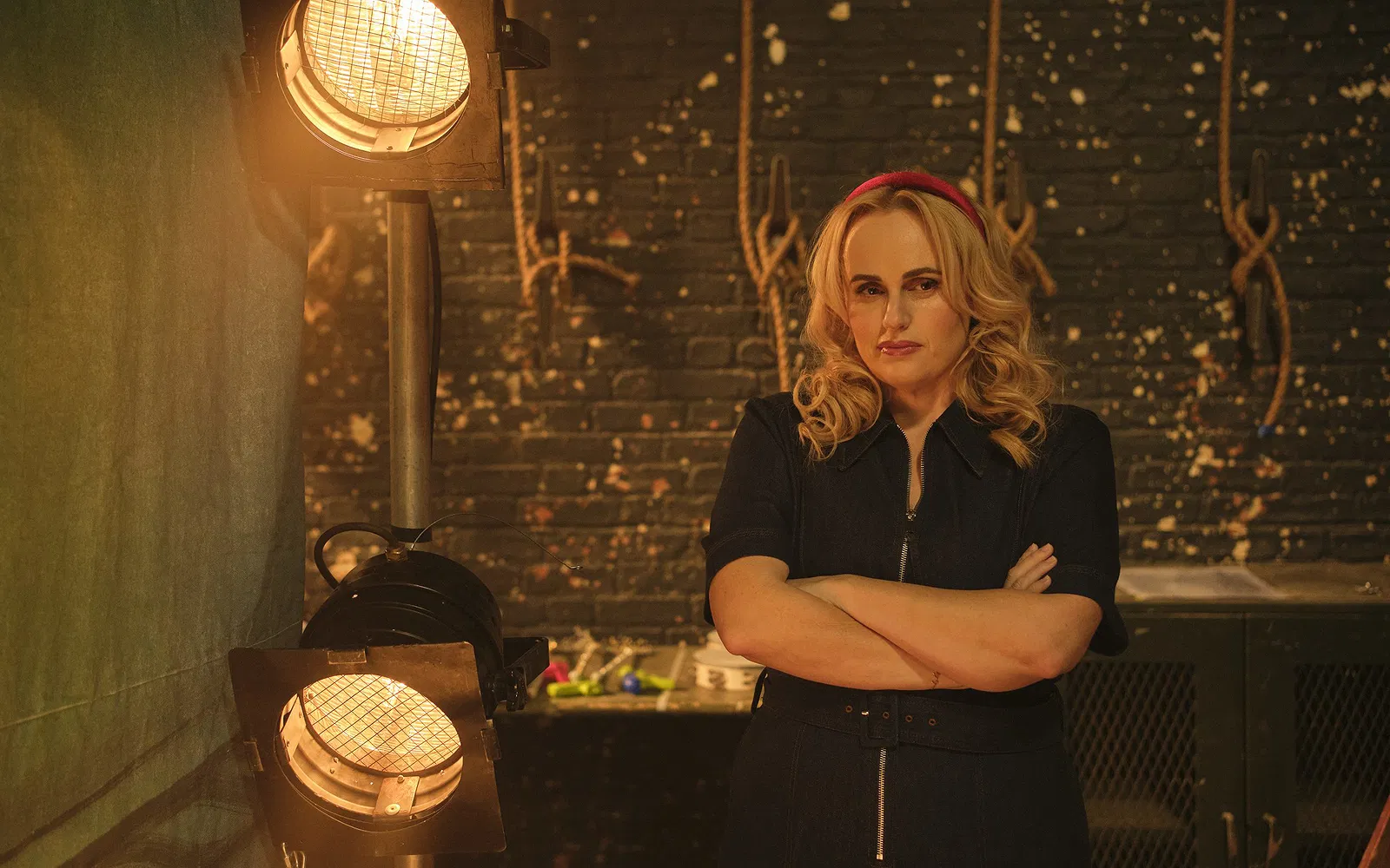 Tinsel Town Review — A Surprisingly Joyful Holiday Romp