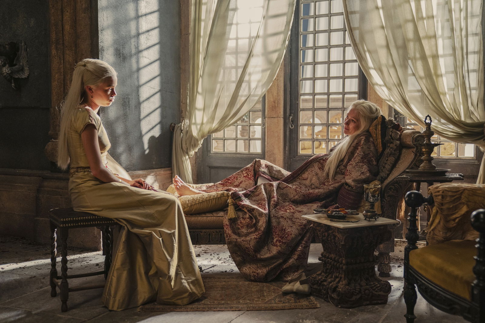 George R.R. Martin Cleverly Used One House of the Dragon Character to ...