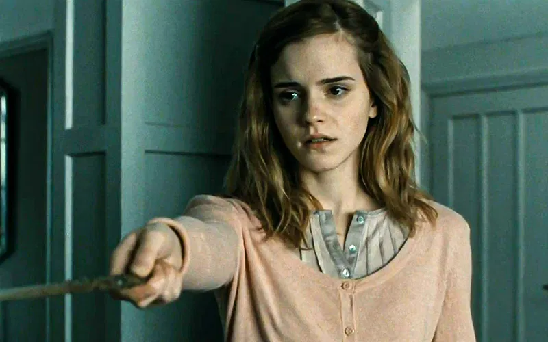 Emma Watson's Last Comment About J.K. Rowling in 2025 Hints They Could Become Friends Again This Year