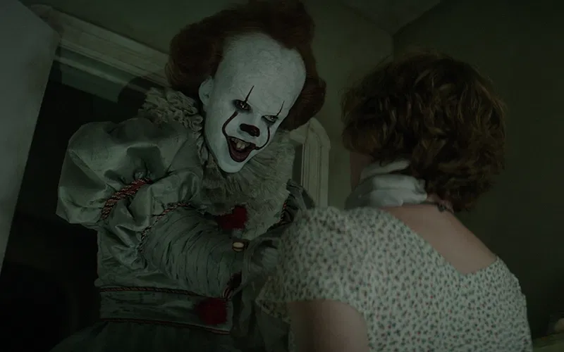 Welcome to Derry Episode 5: Why Did the Military Switch to Red Lights? The Scene Finally Explained Bill Skarsgård as Pennywise