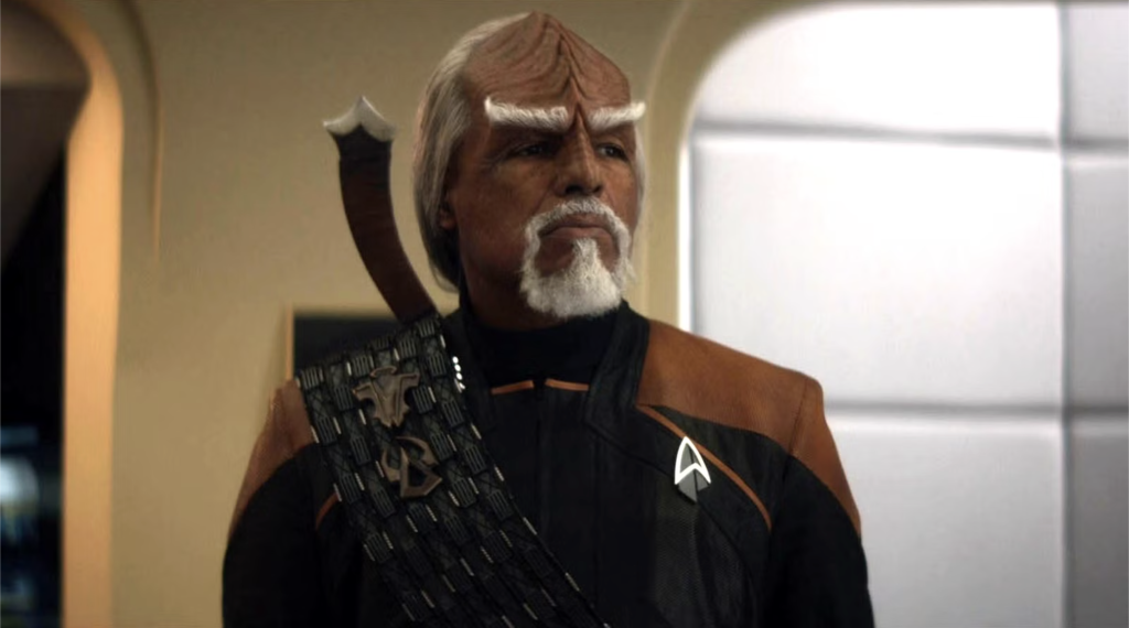 "They won't allow me to fly": Stupidly Simple Reason Why Star Trek: TNG Forbade Michael Dorn From Going Airborne 60 Michael Dorn in Star Trek