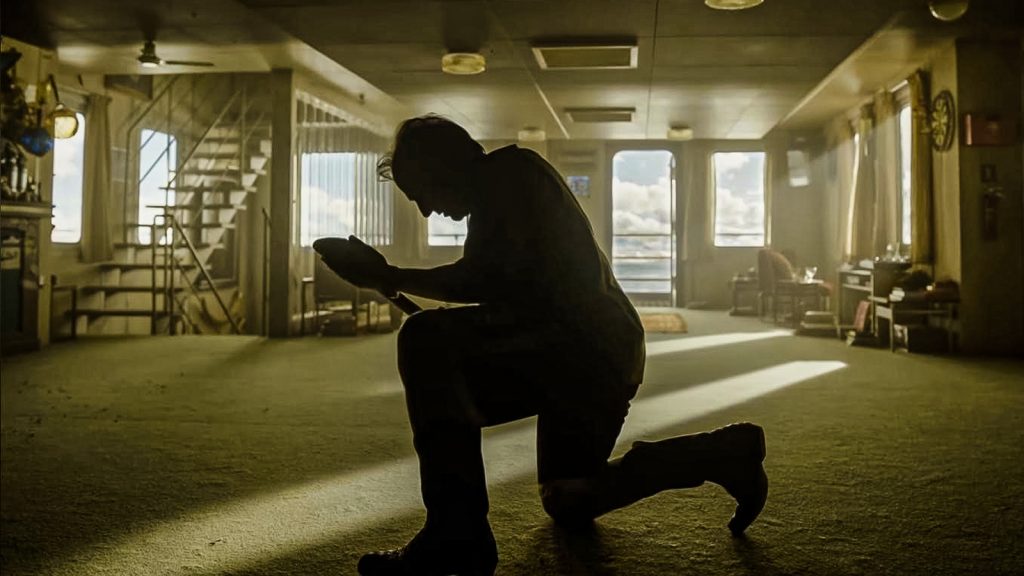 tom cruise dancing with a digger in digger