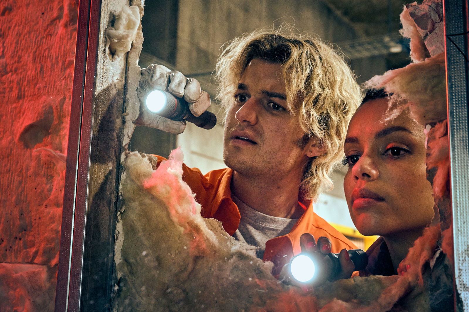 Cold Storage Review - A Gory, Old-School Creature Feature That Delivers ...