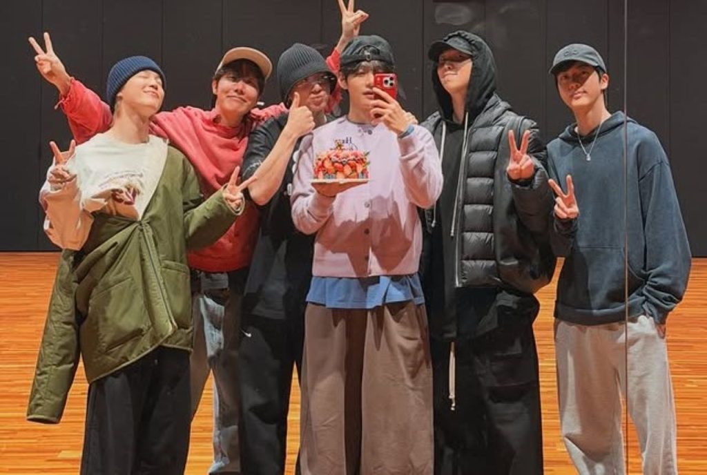 BTS: The Return: Global Release Date, Time, Event, &amp; All You Need to Know 11