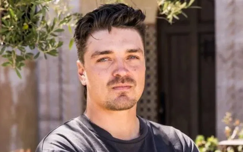 Bachelor Mansion Takeover Season 1: Who Are the Contestants in the HGTV Show? 1