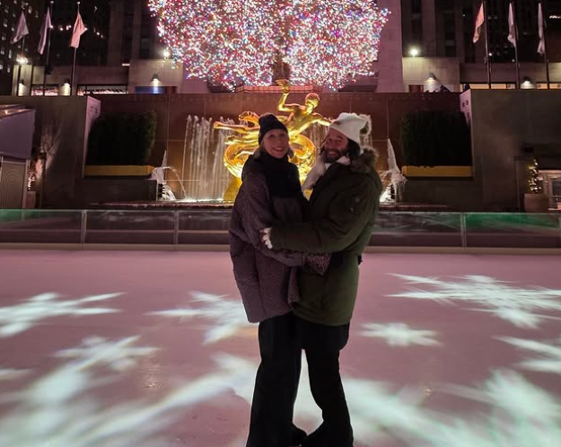 Fact Check: Rumors About Keanu Reeves and Girlfriend Alexandra Grant Debunked  1