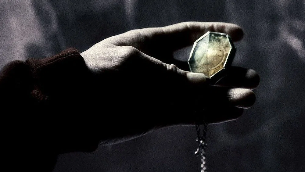 Every Hogwarts Founder Heirloom in Harry Potter, Ranked 9 Slytherin's Locket in Harry Potter