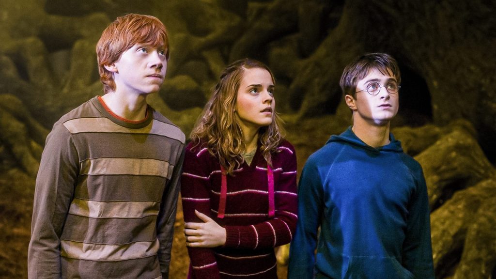 emma watson, rupert grint and daniel radcliffe in harry potter