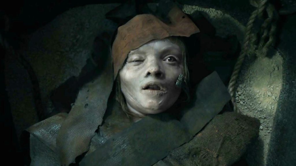 Katie, mummified, in Lee Cronin's The Mummy 