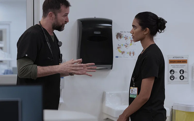 Noah Wyle Explains Dr. Mohan Actor Supriya Ganesh’s Exit in Season 3 3 Supriya Ganesh and Noah Wyle in The Pitt (2025)