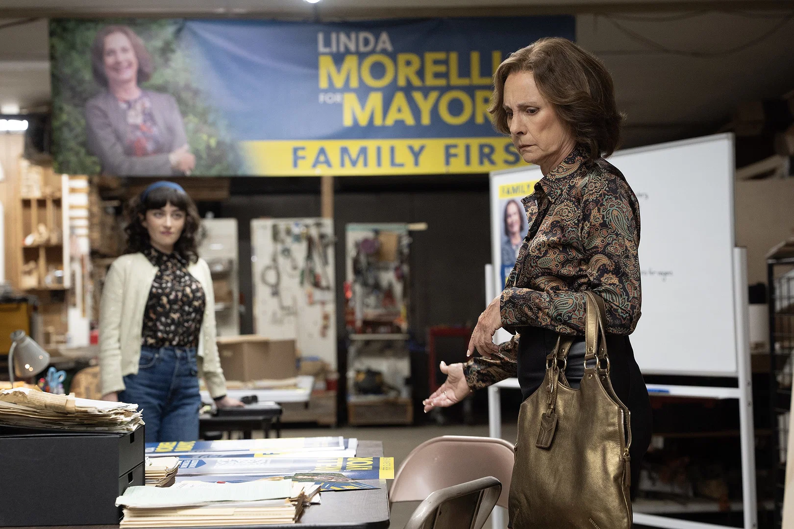 Dan Levy and Taylor Ortega Shine in Crime-Driven Comedy 18 (L to R) Abby Quinn as Natalie and Laurie Metcalf as Linda in BIG MISTAKES.