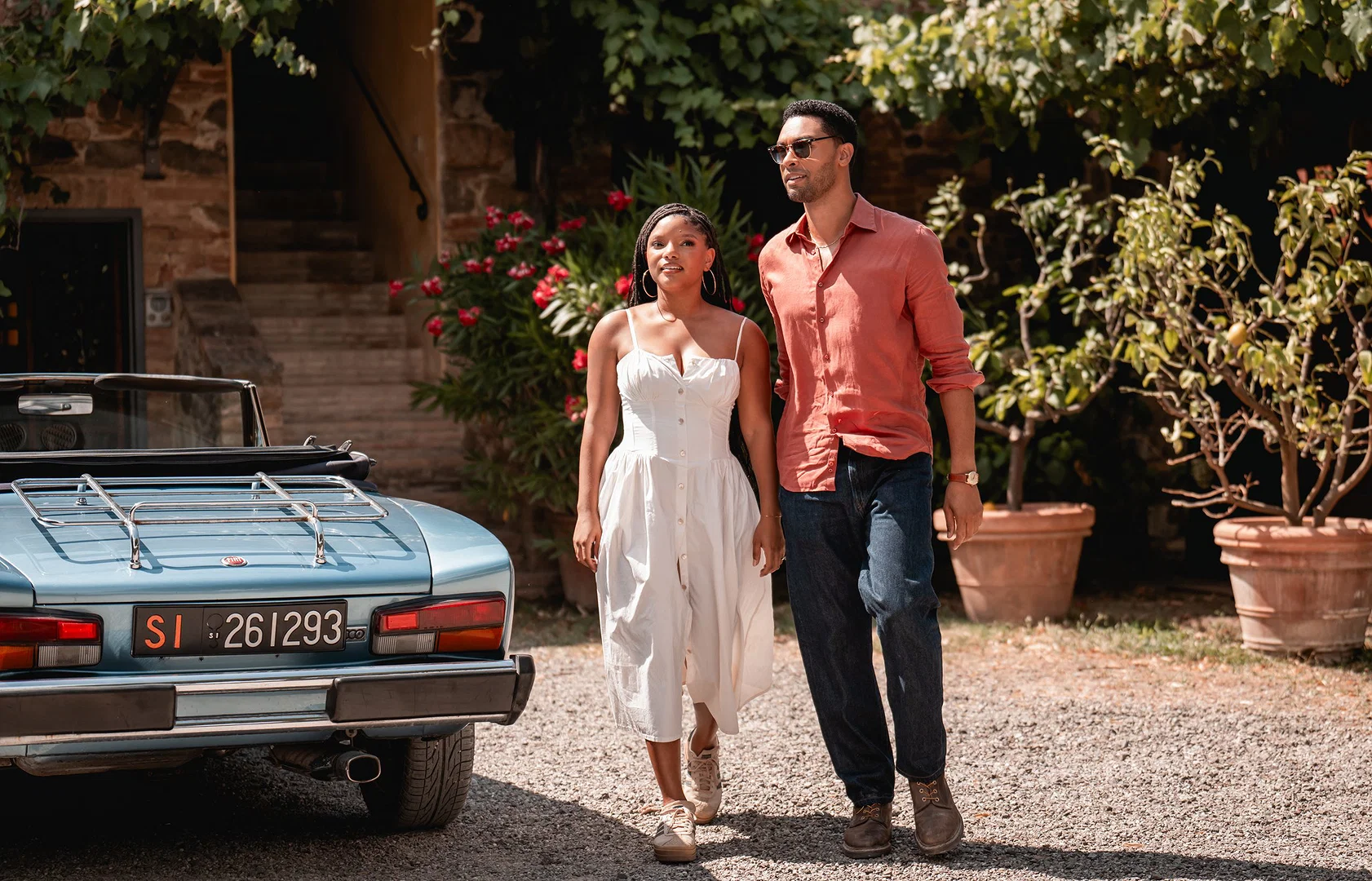 Surprisingly Riveting Rom-Com Breathes New Life into Tired Tropes 22 (from left) Anna (Halle Bailey) and Michael (Regé-Jean Page) in You, Me and Tuscany, directed by Kat Coiro.
