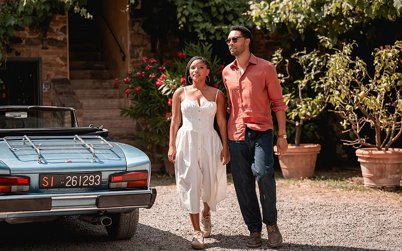 Surprisingly Riveting Rom-Com Breathes New Life into Tired Tropes 14 (from left) Anna (Halle Bailey) and Michael (Regé-Jean Page) in You, Me and Tuscany, directed by Kat Coiro.