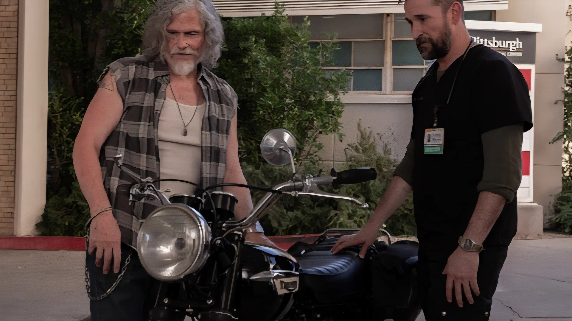 00 P.M." 19 The Pitt Season 2 Episode 14