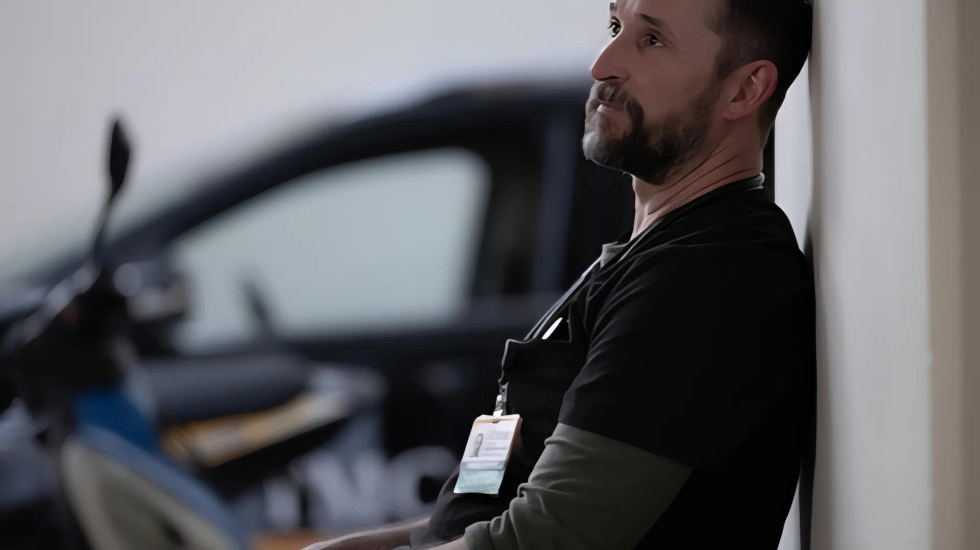 00 P.M." 38 noah wyle 0