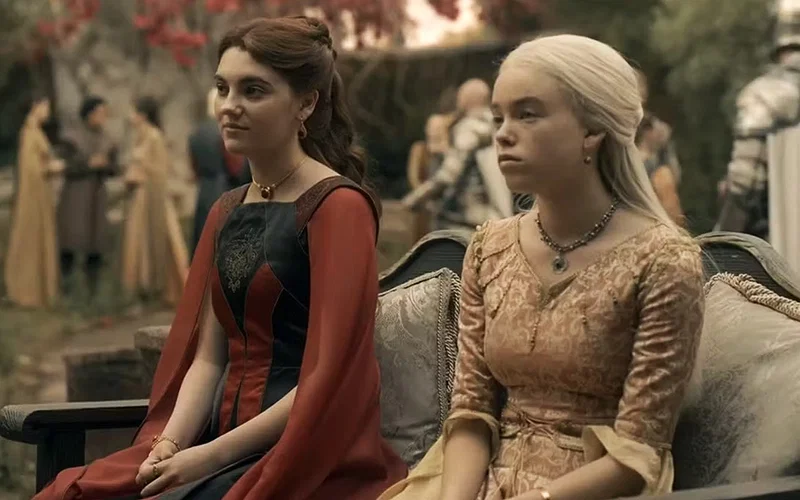 Every Game of Thrones & Spinoff Season, Ranked Worst to Best 46 young alicent and rhaenyra house of the dragon