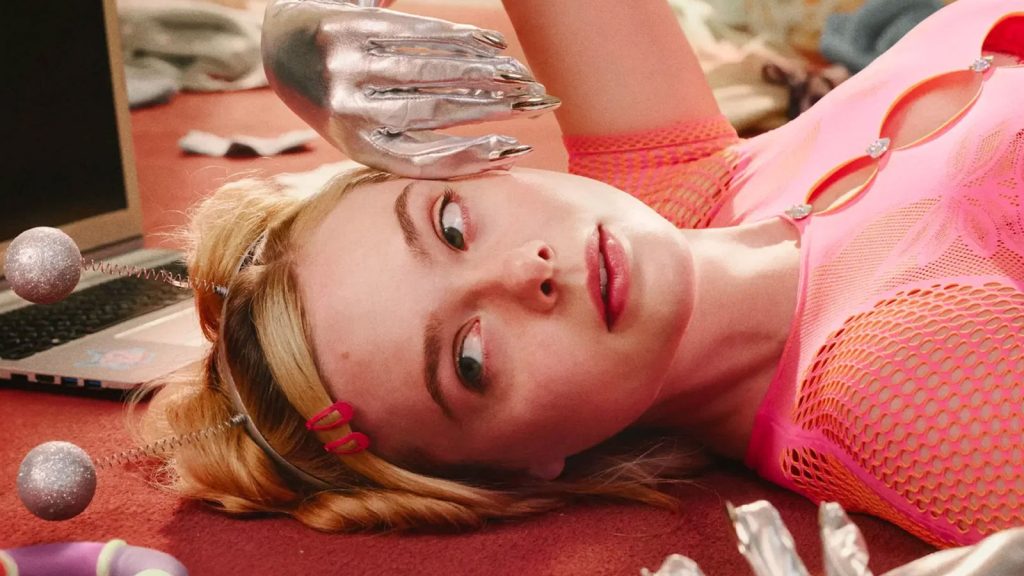 Elle Fanning in Margo’s Got Money Troubles