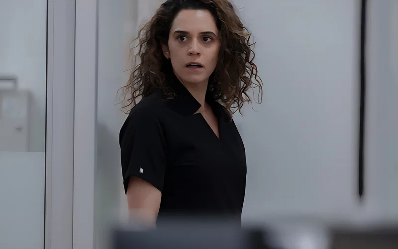 00 P.M." 27 sepideh moafi 0