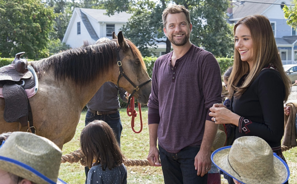 Joshua Jackson and Catalina Sandino Moreno in The Affair