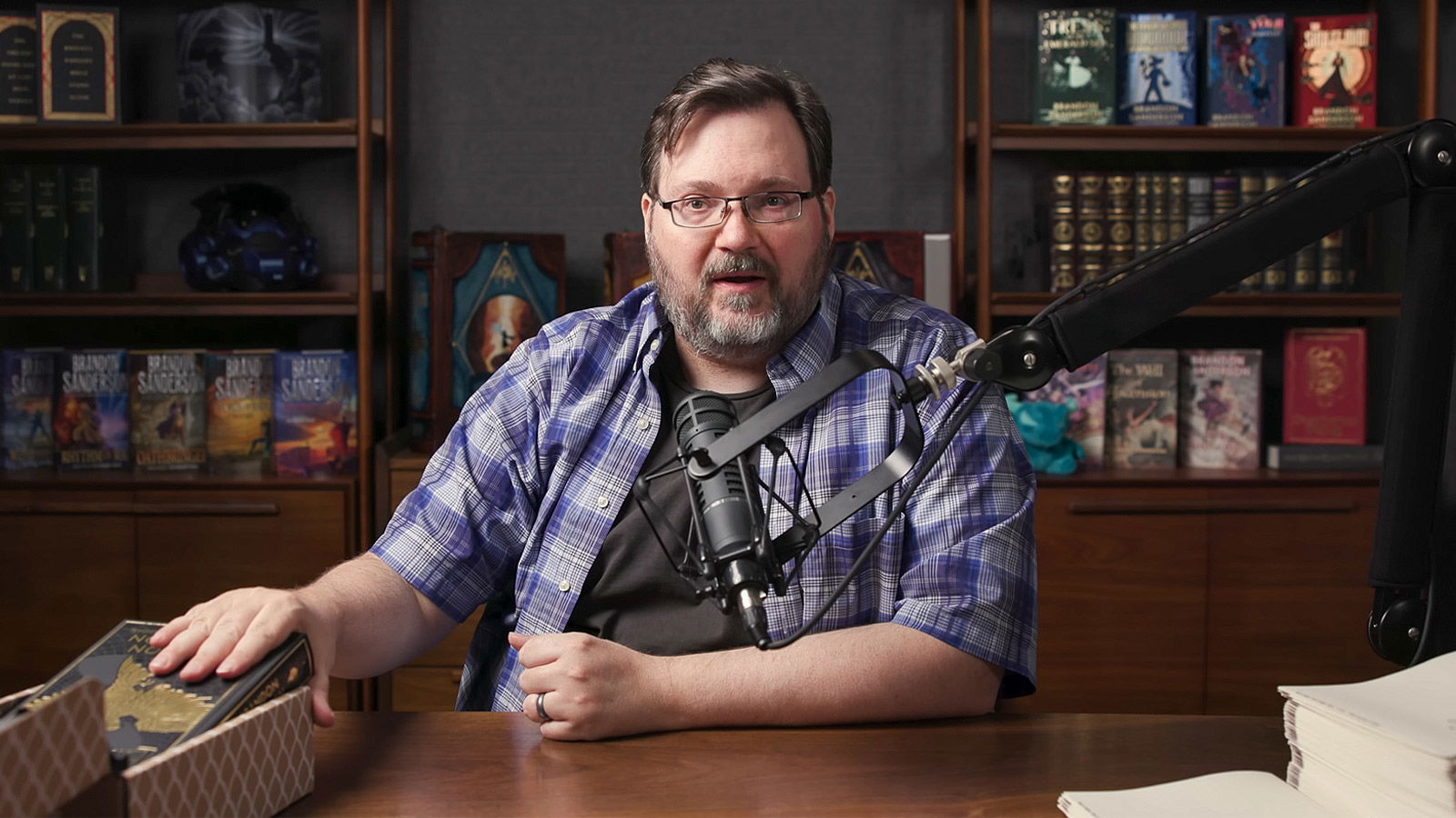 Fans Paid Brandon Sanderson $41.7 Million For These 4 Secret Novels—And They Still Matter In 2026