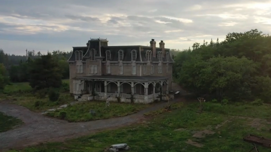 The colony house in FROM