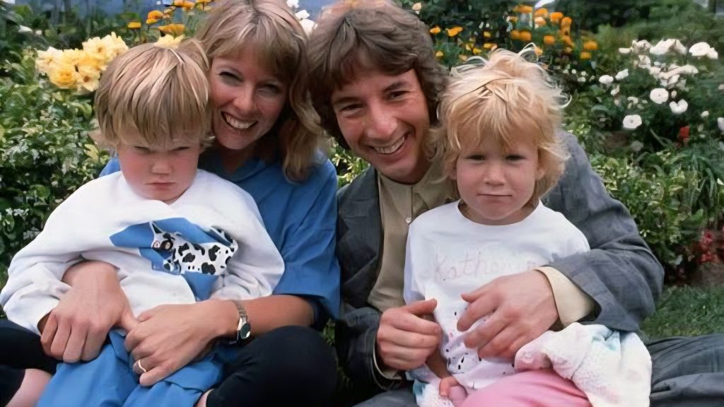 Martin Short and his family in Marty, Life is Short.