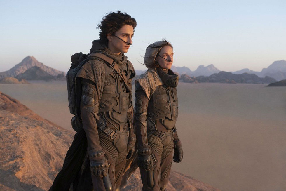 Paul Atreides and Jessica in Arrakis