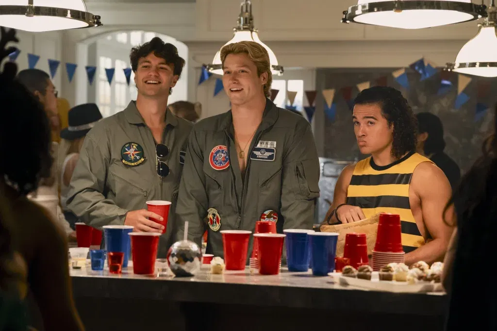 Beau Maxwell in Off campus