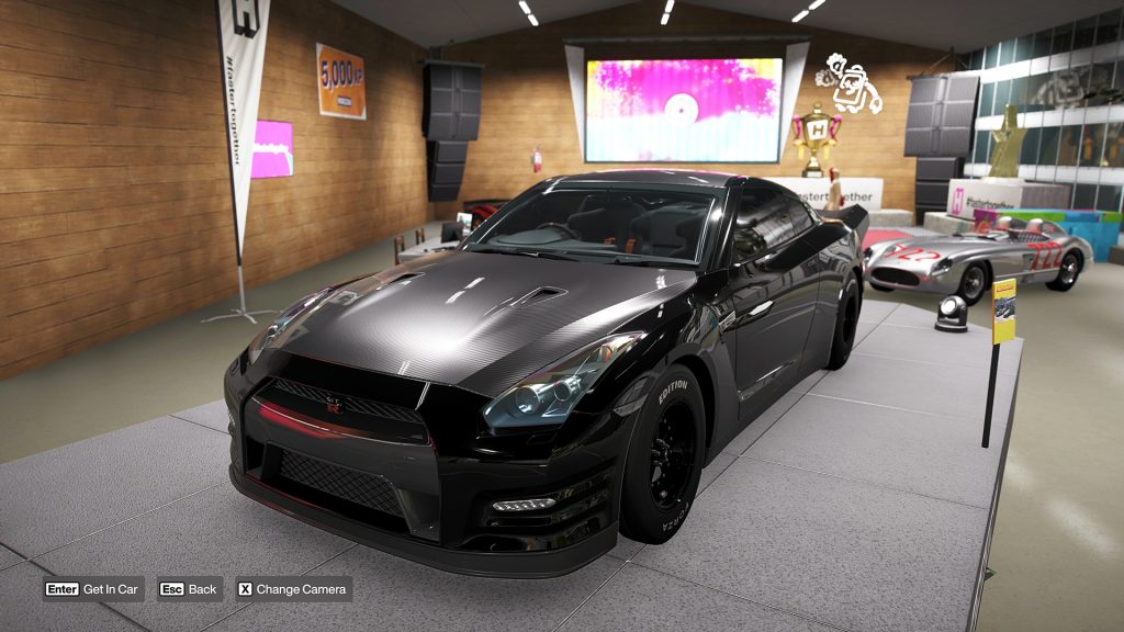 The Nissan GT-R Black Edition (R35) Forza Edition showcased inside the Forza Horizon 6 garage.