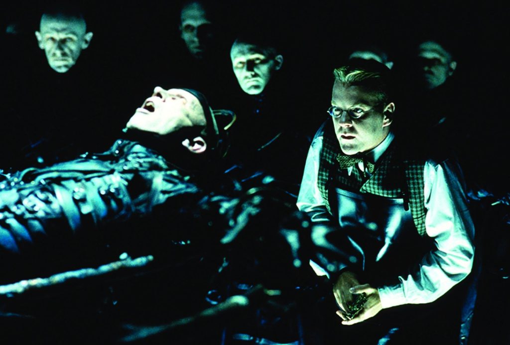 An experiment in Dark City