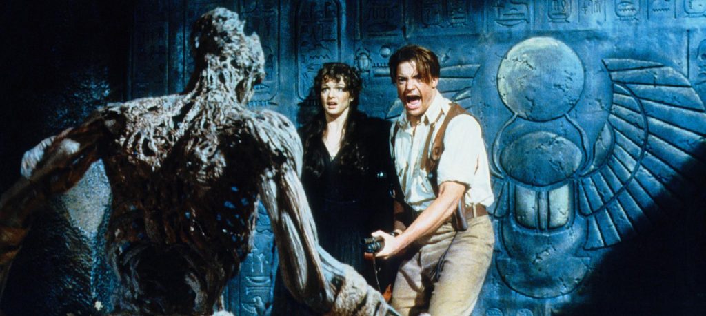 Brendan Fraser and Rachel Weisz scream at a Mummy