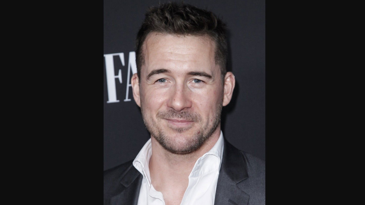 barry sloane